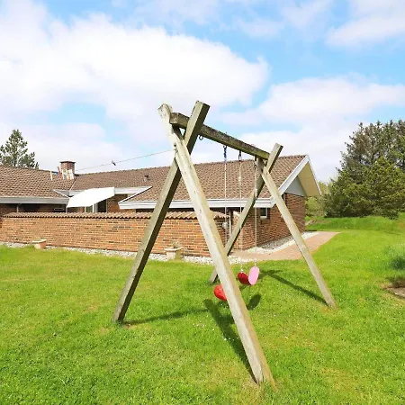 10 Person Holiday In Bl Vand *