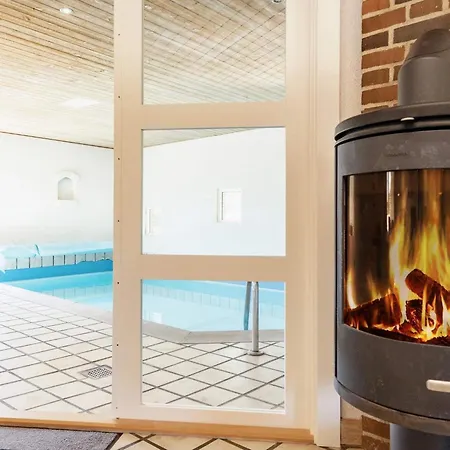 10 Person Holiday In Bl Vand *